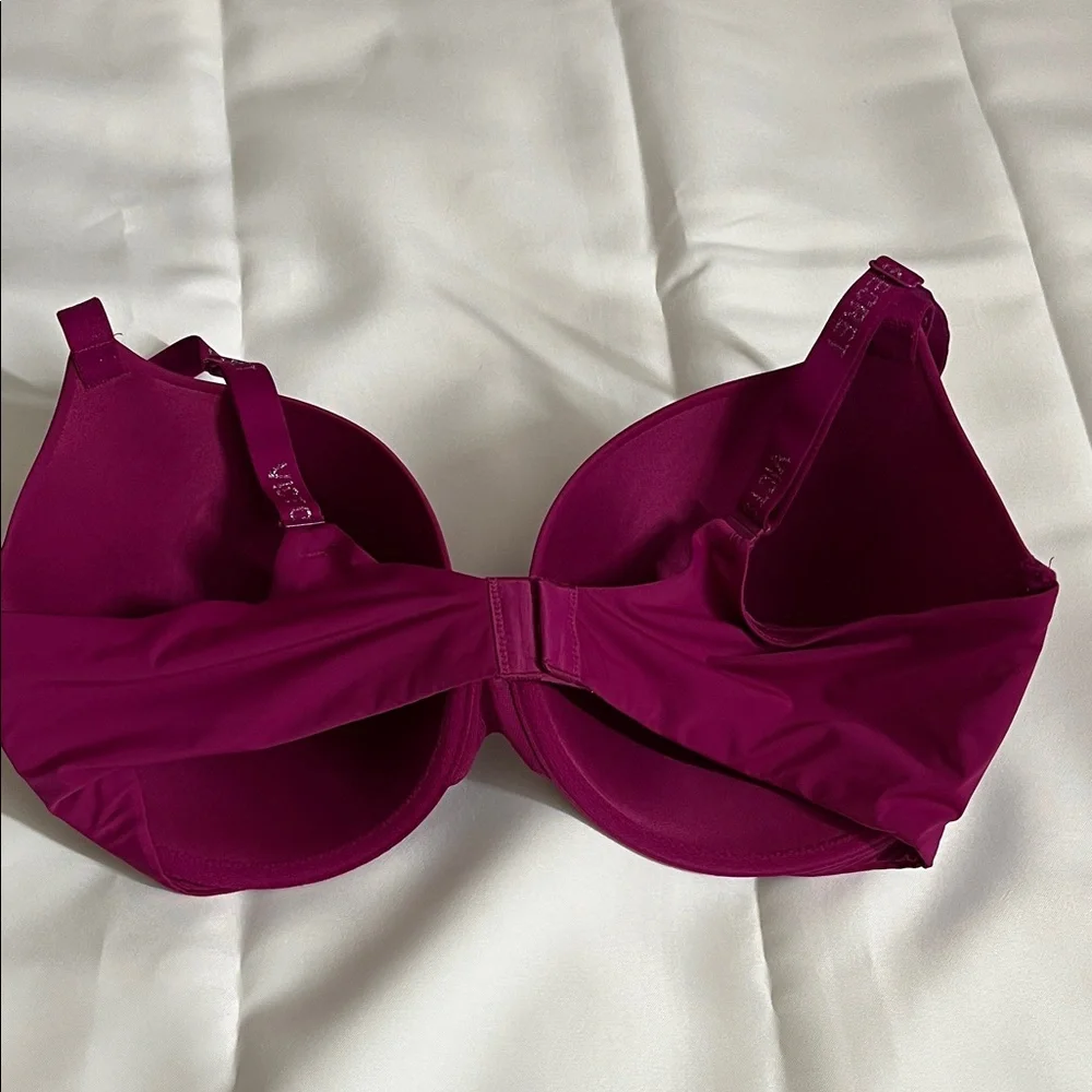 Victoria's Secret Fuchsia Bra